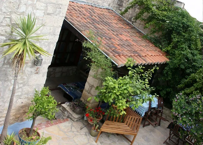 1882 (adults Only) Herberg Alaçatı