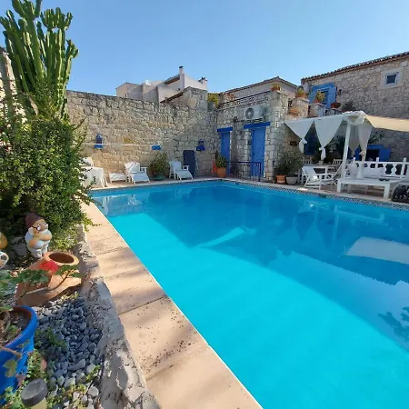 Inn 1882 (adults Only) 5*
