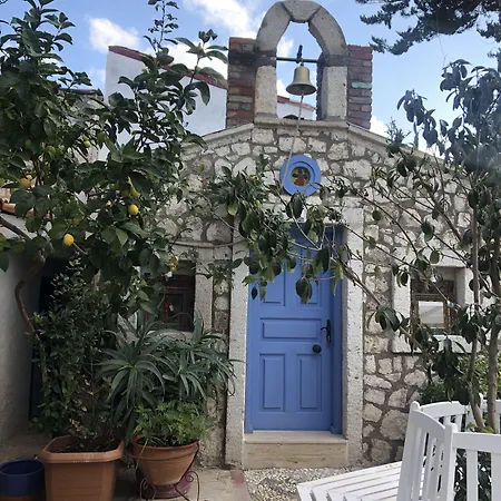 بيت ريفي 1882 (adults Only) 4*