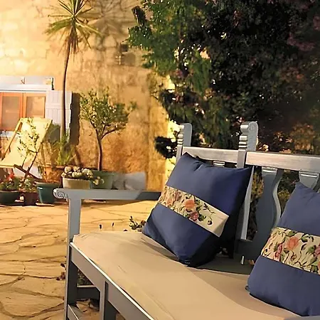 1882 (adults Only) بيت ريفي 4*