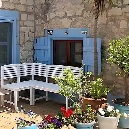 بيت ريفي 1882 (adults Only)