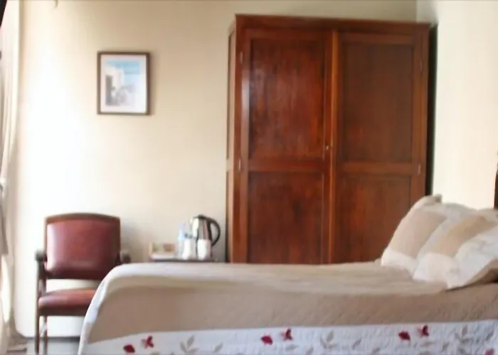 1882 (adults Only) 5*