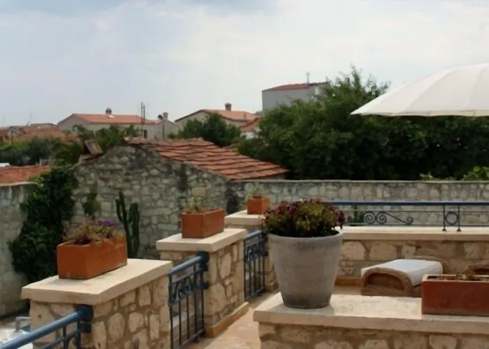 1882 (adults Only) Han/Misafirhane