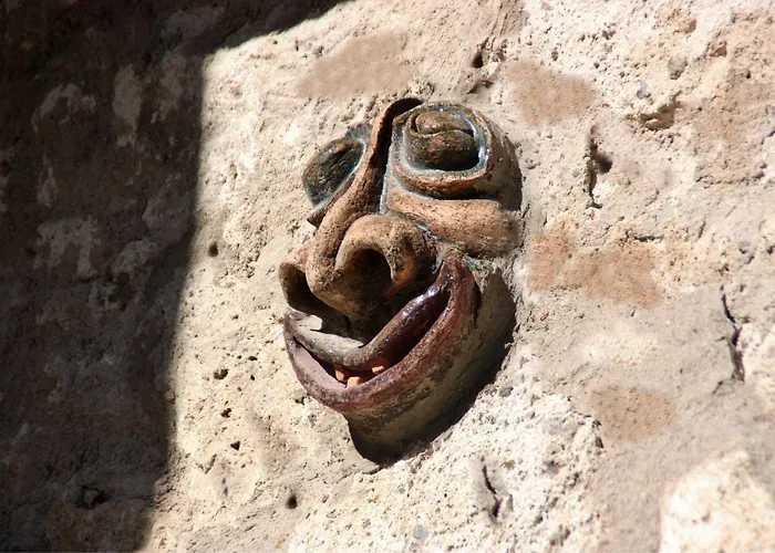 1882 (adults Only) 5*