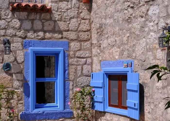 1882 (adults Only) 5*